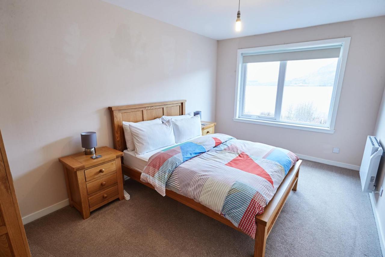 Etive, Beautiful Lochside Apartment With Balcony Fort William Exterior foto