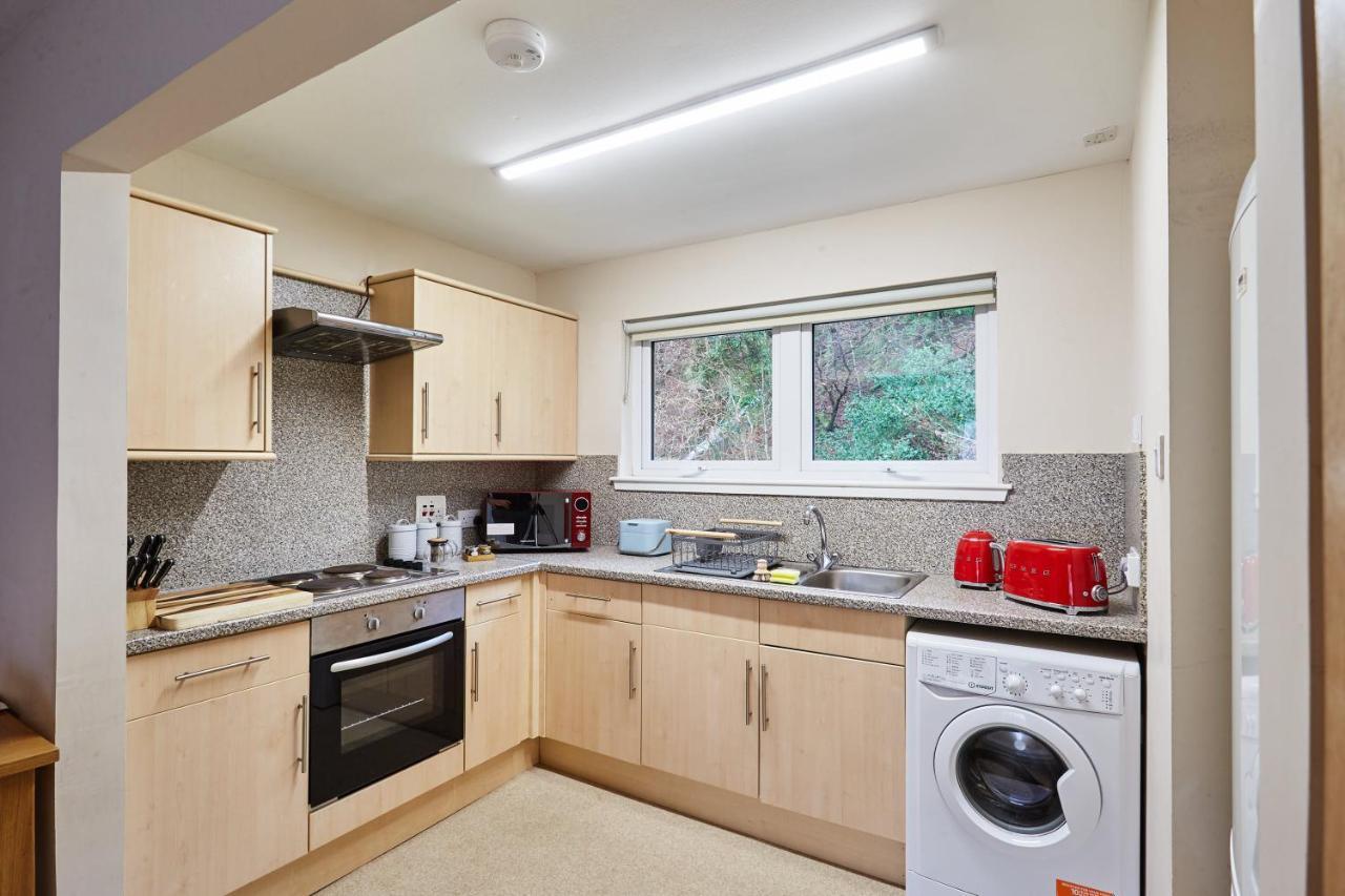 Etive, Beautiful Lochside Apartment With Balcony Fort William Exterior foto